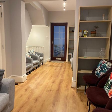 فيلا Charming 4 Bed Town House With Roof Terrace لندن المظهر الخارجي الصورة