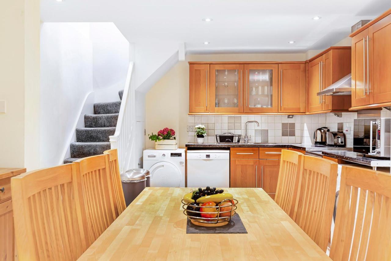 فيلا Charming 4 Bed Town House With Roof Terrace لندن المظهر الخارجي الصورة