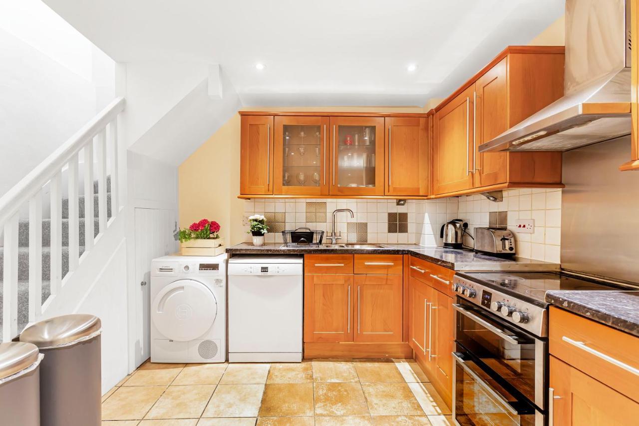 فيلا Charming 4 Bed Town House With Roof Terrace لندن المظهر الخارجي الصورة