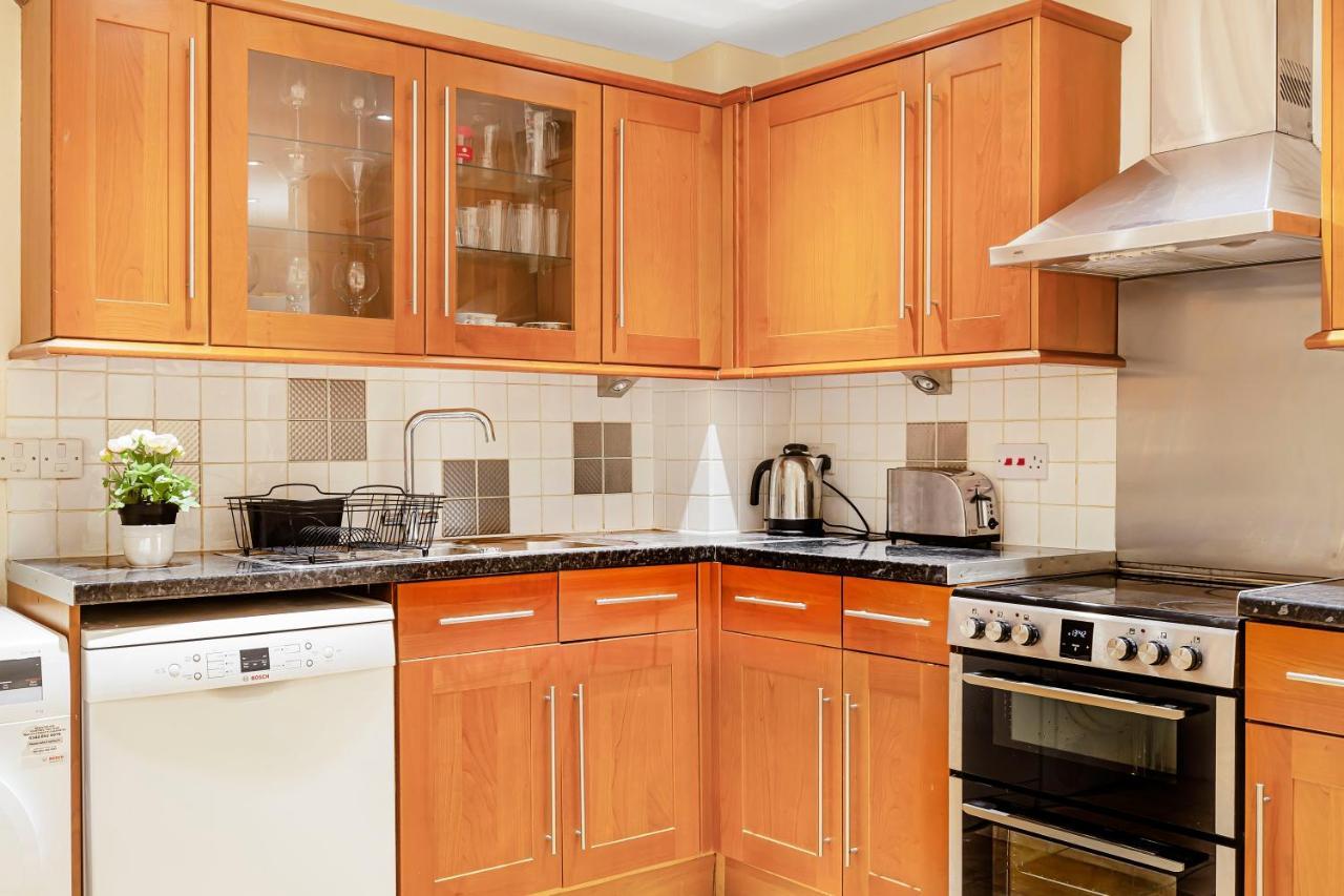 فيلا Charming 4 Bed Town House With Roof Terrace لندن المظهر الخارجي الصورة